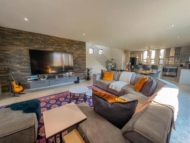 4 Bedroom House in Midstream Meadows