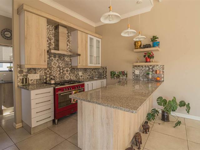 4 Bedroom House in Midstream Meadows