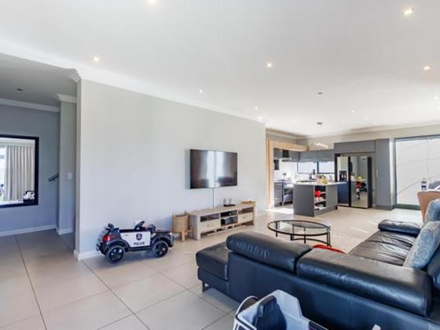 4 Bedroom House in Midstream Estate