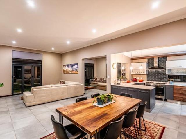 4 Bedroom House in Midstream Estate