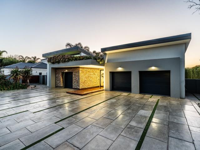 4 Bedroom House in Midstream Estate