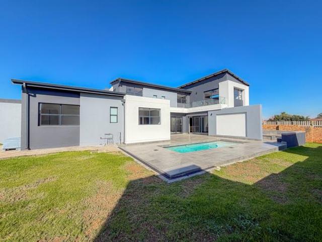 4 Bedroom House in Midstream Heights