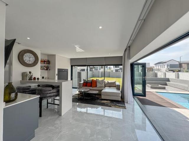 4 Bedroom House in Midstream Heights
