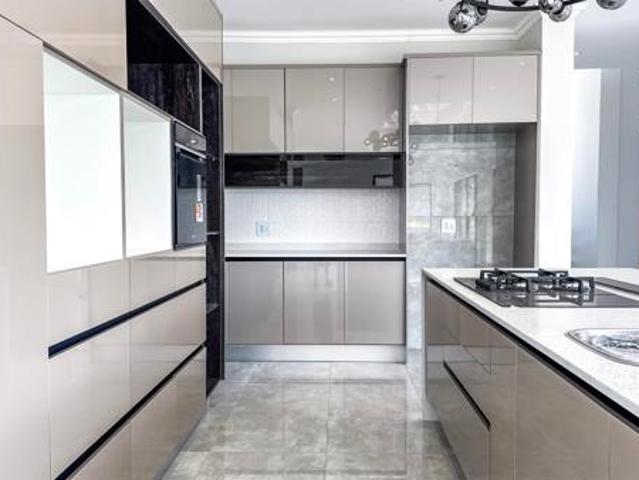 4 Bedroom House in Midstream Heights