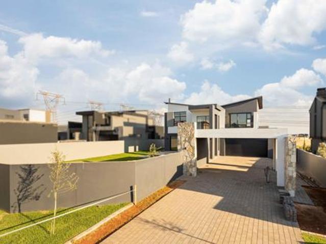 4 Bedroom House in Midstream Heights