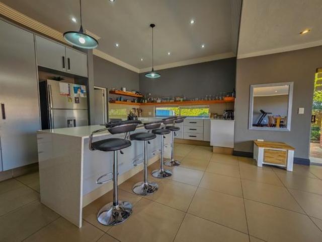 4 Bedroom House in Midstream Ridge