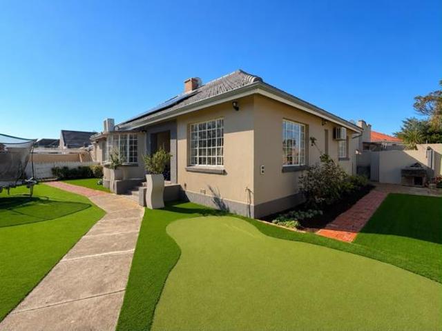 4 Bedroom House in Mill Park