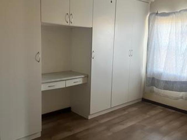 4 Bedroom House in Minnebron