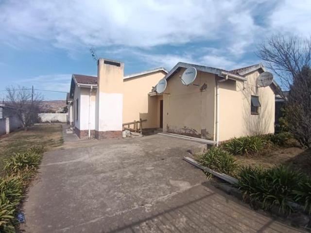 4 Bedroom House in Mpophomeni