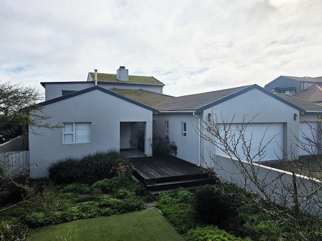 4 Bedroom House in Myburgh Park