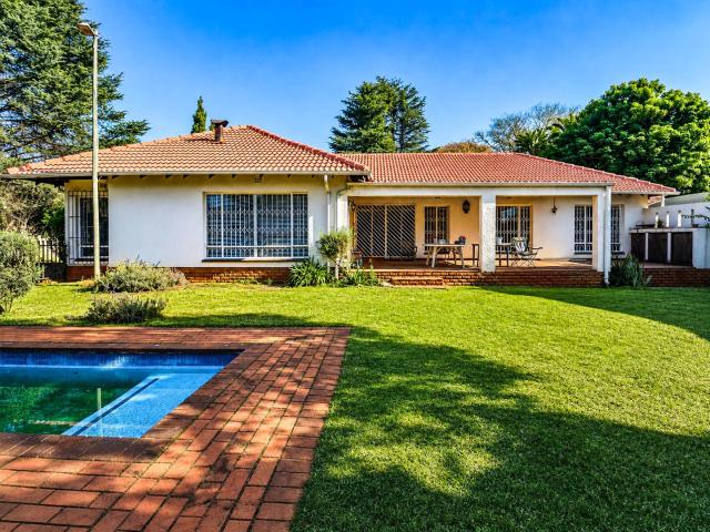 4 Bedroom House in Noordwyk