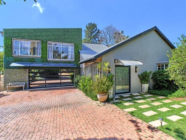 4 Bedroom House in Noordwyk