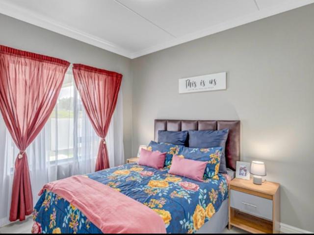 4 Bedroom House in Noordwyk