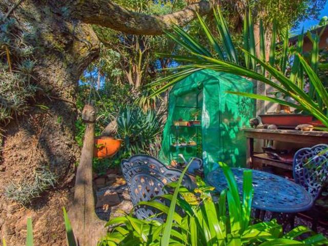 4 Bedroom House in Noordheuwel