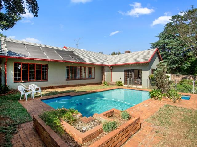 4 Bedroom House in Northcliff