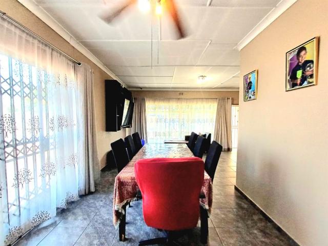 4 Bedroom House in New Redruth