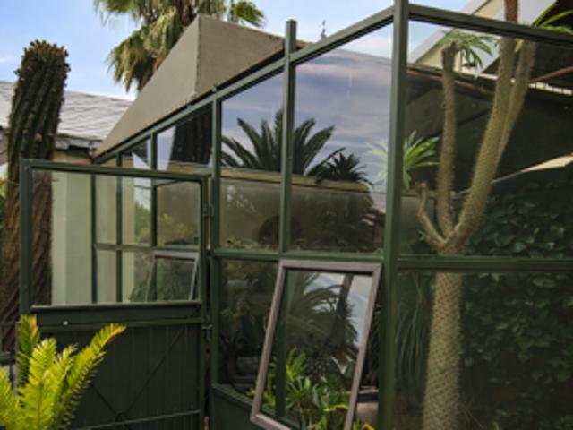 4 Bedroom House in Neserhof