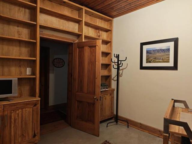 4 Bedroom House in Nieu Bethesda