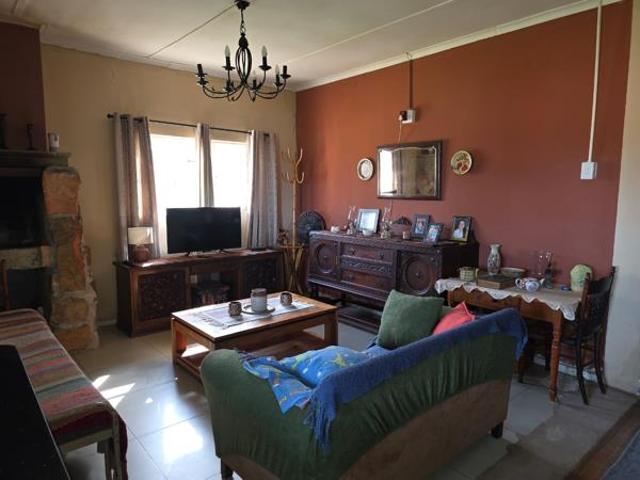4 Bedroom House in Nieuwoudtville