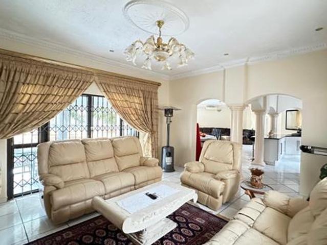 4 Bedroom House in Ninapark