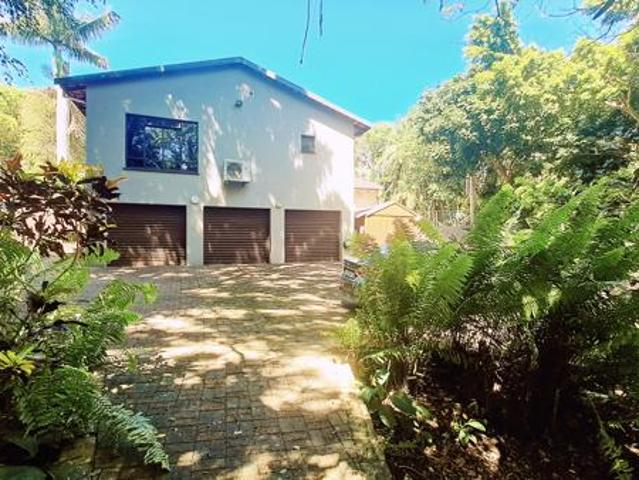 4 Bedroom House in Southbroom