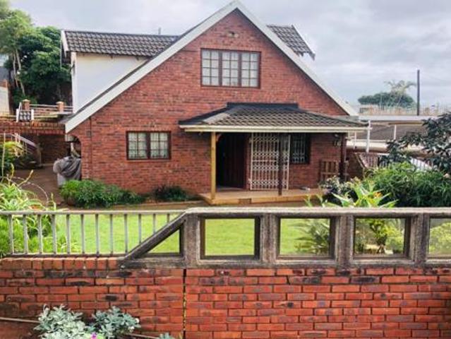 4 Bedroom House in Southgate
