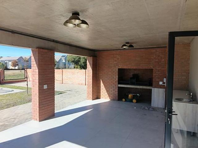 4 Bedroom House in Somerton Estate