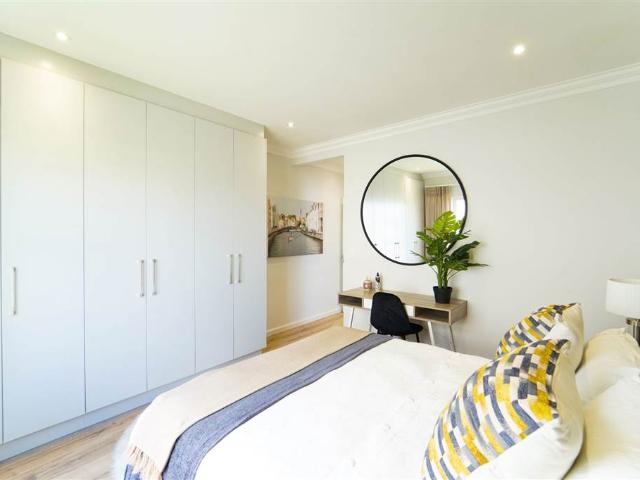 4 Bedroom House in Somerset West Central