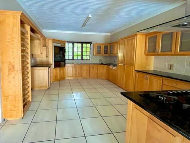 4 Bedroom House in Sonheuwel