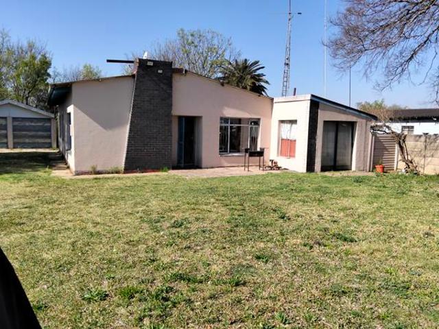 4 Bedroom House in Sonlandpark
