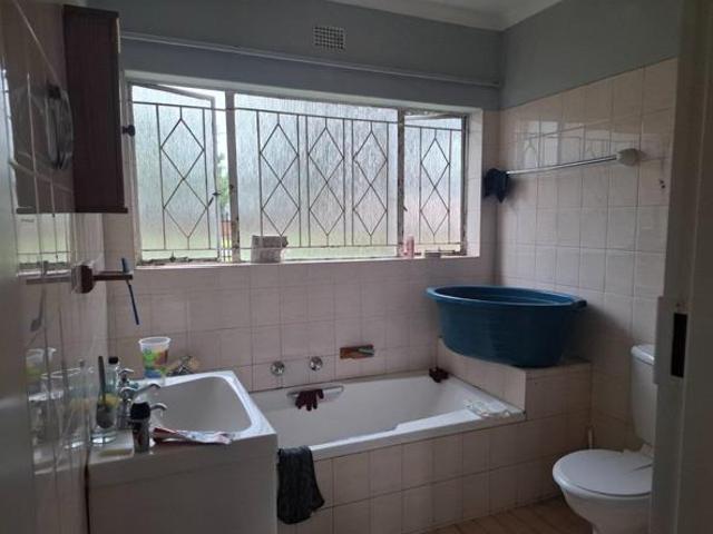 4 Bedroom House in Sonlandpark