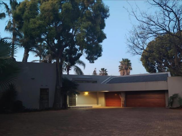 4 Bedroom House in Sonneveld
