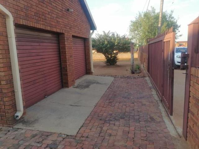 4 Bedroom House in Soshanguve L