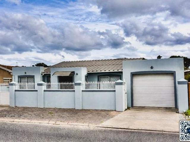 4 Bedroom House in Saxonsea