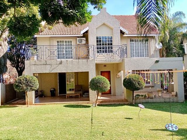 4 Bedroom House in Safari Gardens