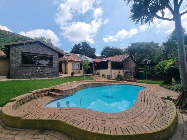 4 Bedroom House in Safari Gardens