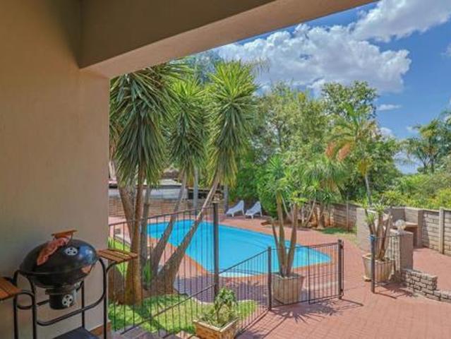 4 Bedroom House in Safari Gardens