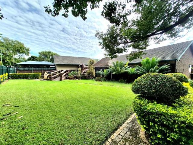 4 Bedroom House in Safari Gardens