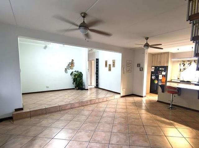4 Bedroom House in Safari Gardens