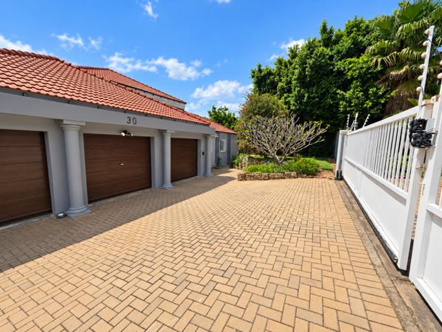 4 Bedroom House in Safari Gardens