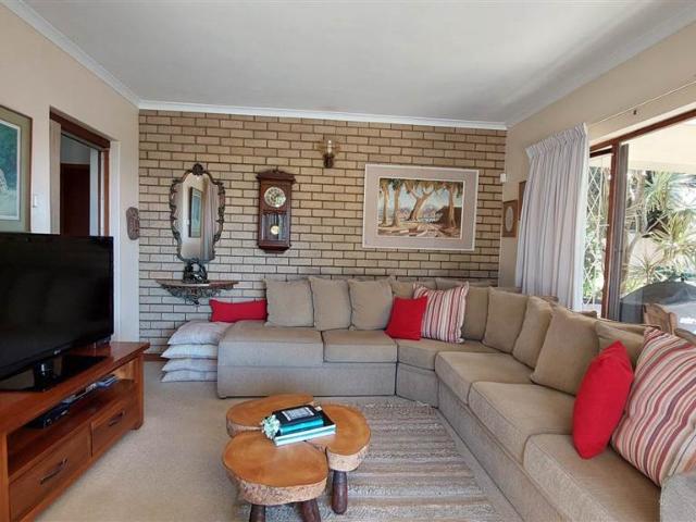 4 Bedroom House in Salt Rock