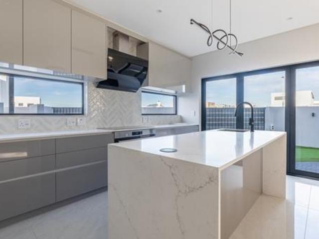 4 Bedroom House in Sandown