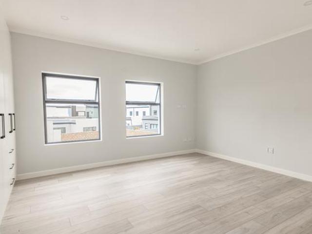 4 Bedroom House in Sandown