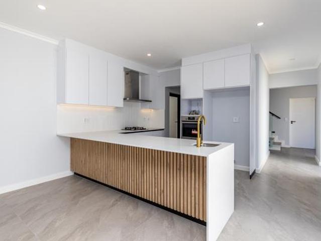 4 Bedroom House in Sandown