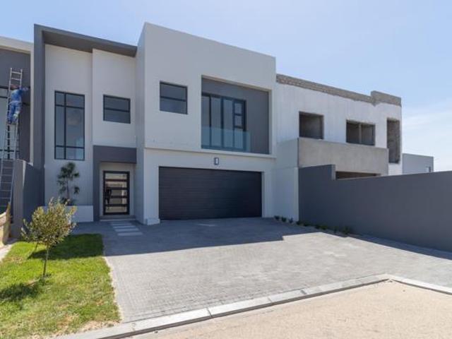 4 Bedroom House in Sandown