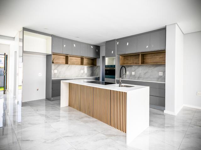 4 Bedroom House in Sandown