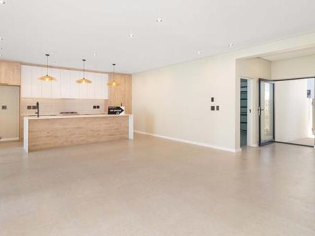 4 Bedroom House in Sandown