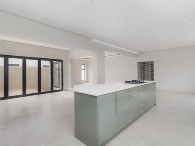 4 Bedroom House in Sandown