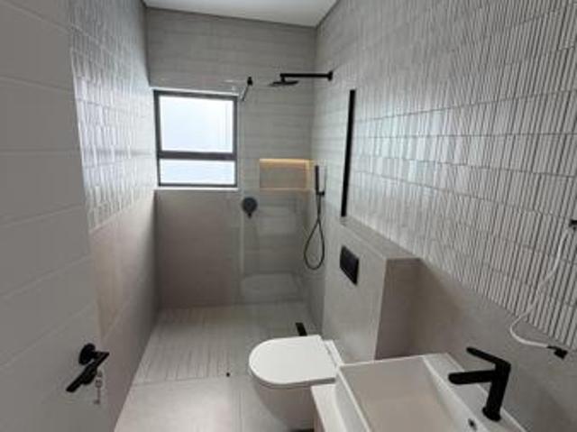 4 Bedroom House in Sandown