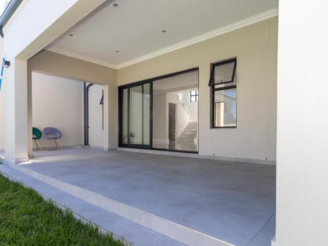 4 Bedroom House in Sandown